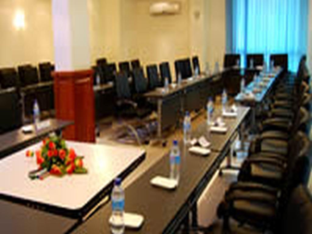 Roca Golf Hotel Bujumbura Esterno foto