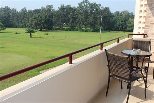 Roca Golf Hotel Bujumbura Esterno foto
